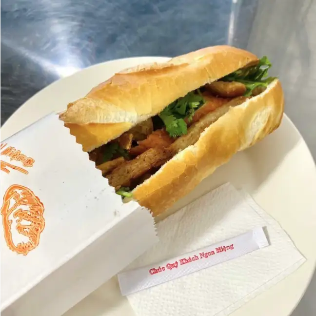 Bánh mì chay - 23.000 ₫ tại Cơm Tấm Chay & Bún Huế & Phở Chay Minh Thiện - Quốc Lộ 13