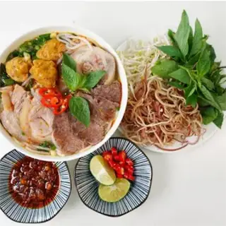Bún đầy đủ không giò - 68.000 ₫ tại Bún Bò Huế, Hủ Tiếu Bò Viên O Bé - Bùi Đình Túy