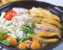 Phở gà - 60.000 ₫ tại Bún Thịt Nướng Xuân Mai - Bún Mắm & Ăn Vặt - Chợ Bến Thành