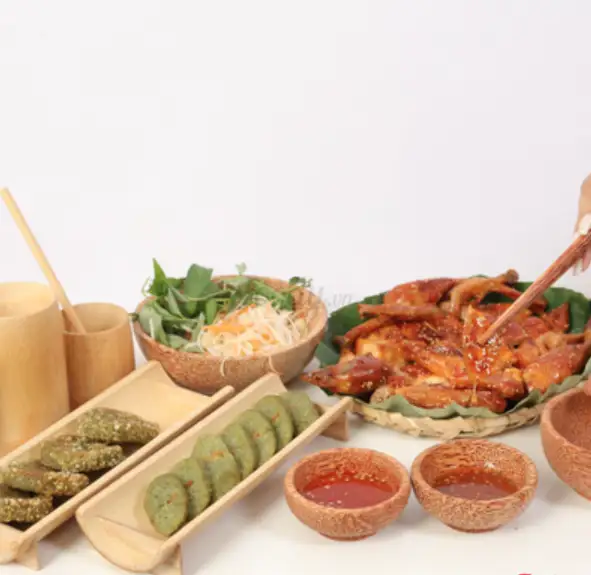 Hình ảnh Combo 1 gà x 1 xôi nướng x 5 bánh bao chiên