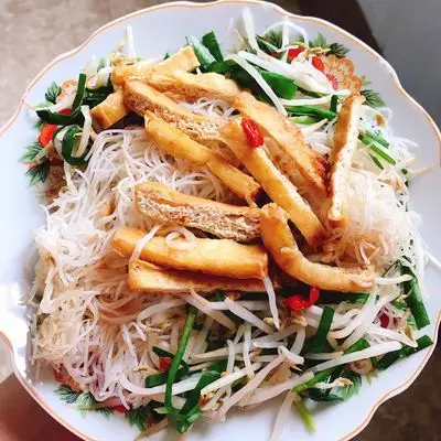 Bún Xào Chay Cô Hà - Tân Mỹ - Món chay gần bạn