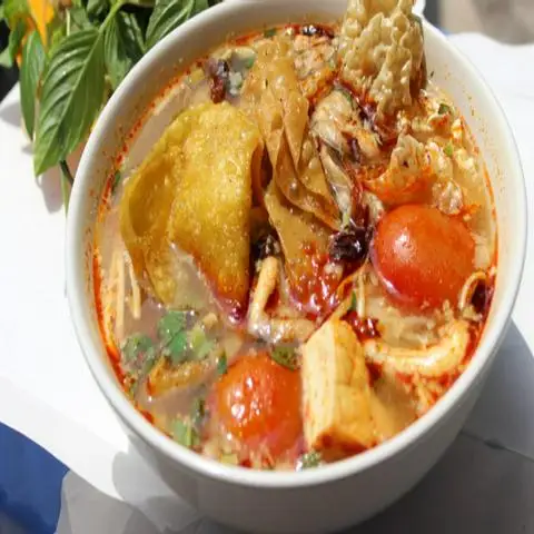 Dư Tâm - Đồ Ăn Chay - Hoàng Ngọc Phách - Món chay gần bạn