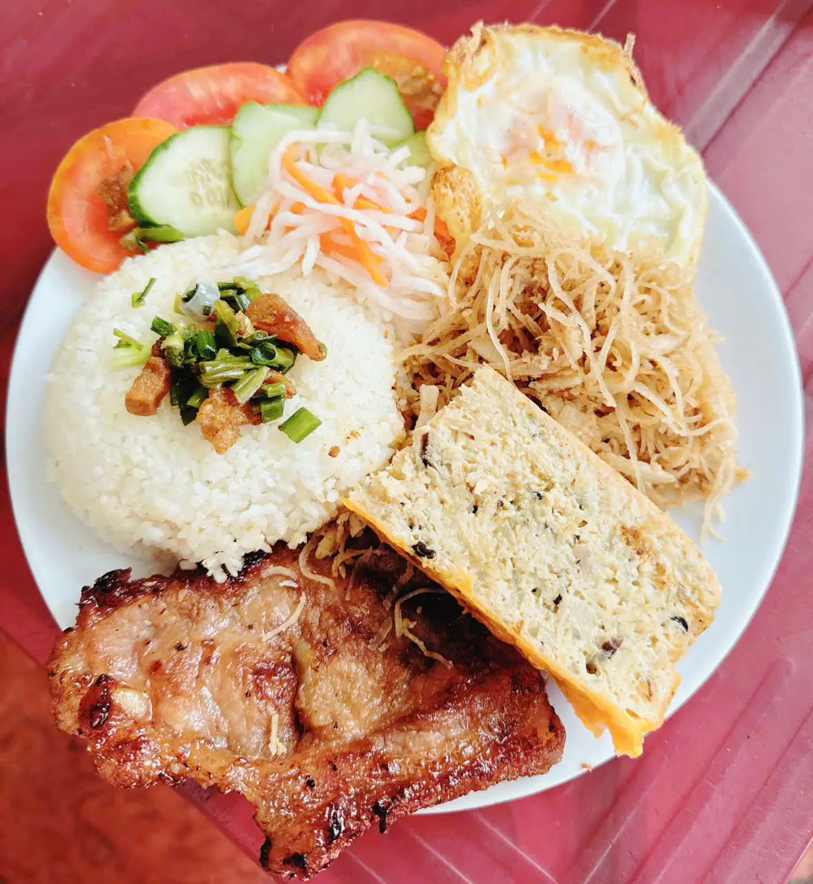 Cơm thập cẩm - 69.000 ₫ tại Cơm Tấm HOA MAI - Nguyễn Du