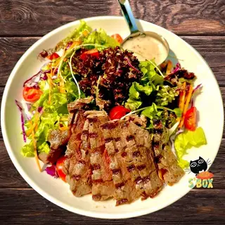 Hình ảnh Salad steak bò Mỹ