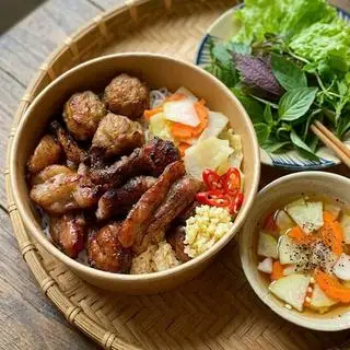 Hình ảnh Bún chả đặc biệt