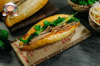 Bánh mì chả bò - 32.000 ₫ tại Bánh Mì Quảng Nam 92 - Nguyễn Thị Minh Khai