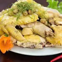 Gà hấp rau răm nửa con - 135.000 ₫ tại Gà Hấp Lá É & Gà Ủ Muối 787 - Trường Chinh 