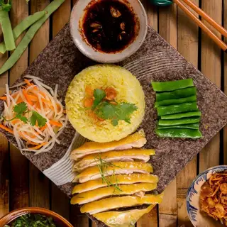 Hình ảnh Combo 2 cơm gà hấp lá chanh - kèm 2 đồ uống