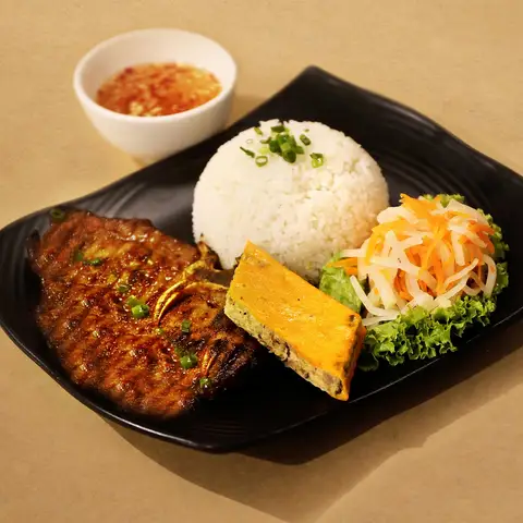 Hình ảnh Cơm Tấm Sườn Ba Son 1975 - Khuất Duy Tiến
