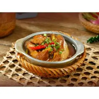 Hình ảnh Cá hú kho thịt ba chỉ