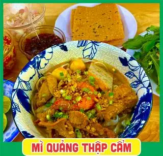 Hình ảnh Mì Quảng thập cẩm