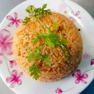 Cơm thêm nhỏ - 12.000 ₫ tại Cơm gà Ánh Vy - Bà Hạt 