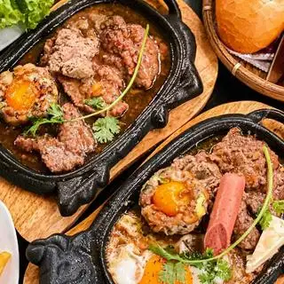 Bò né đặc biệt - 75.000 ₫ tại Bò Né, Bò Bít Tết & Tôm Sốt Trứng Muối Phô Mai - Bình Quới