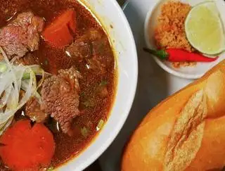 Bò kho bánh mì - 50.000 ₫ tại Bò Kho 46 - Trần Đình Xu