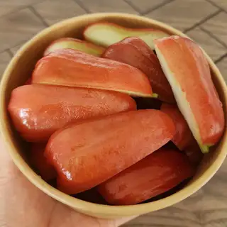 Hình ảnh Hộp roi đỏ