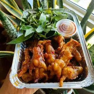 Hình ảnh Chân gà rút xương ướp sate size 20-24 Chân
