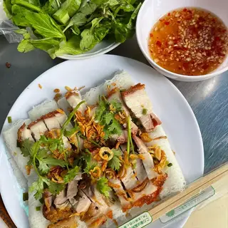 Bánh hỏi heo quay đặc biệt - 65.000 ₫ tại Bánh Mì & Bánh Hỏi Heo Quay Hai Anh Em - Trần Văn Đang