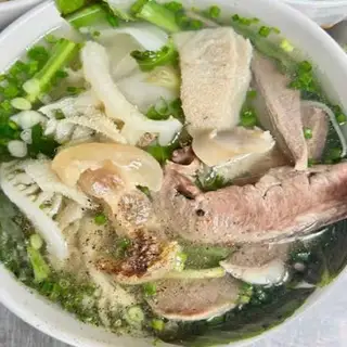Hình ảnh Phở gầu