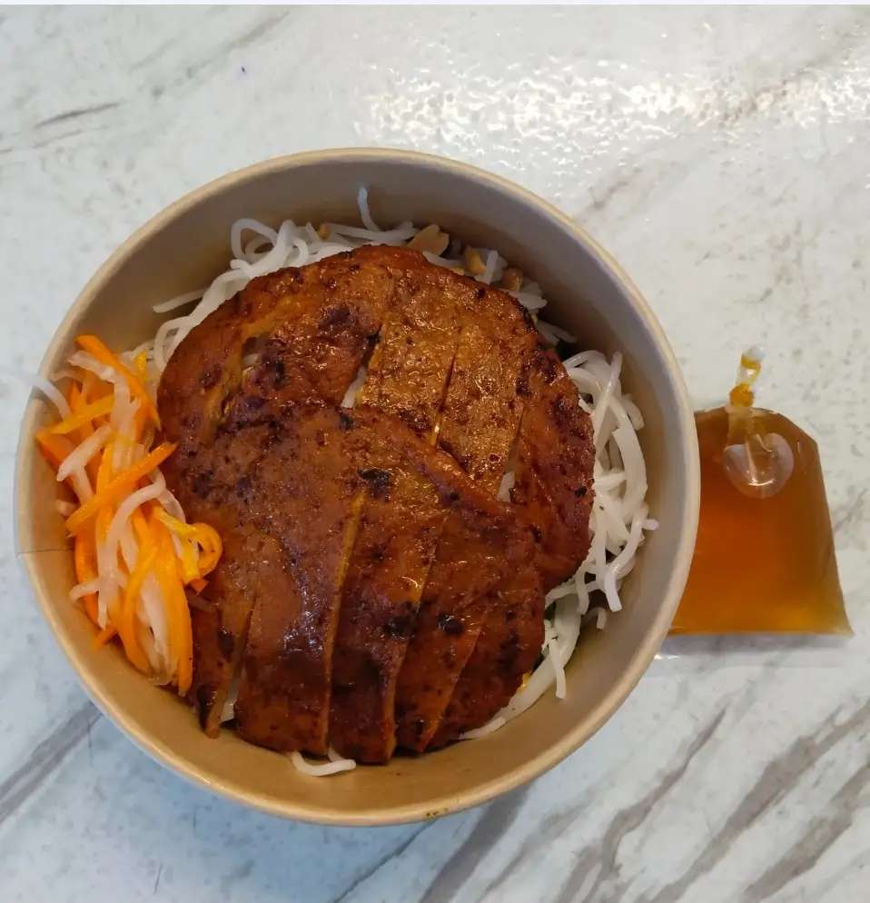 Bún thịt nướng chay - 55.000 ₫ tại Quán Chay Khai Tâm Veretarian Food - Ung Văn Khiêm