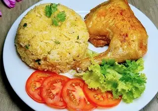 Cơm gà xối mỡ - 40.000 ₫ tại Cơm Văn Phòng Minh Đạt - Nguyễn Đỗ Cung