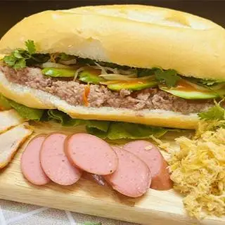 Hình ảnh Bánh mì pate ruốc