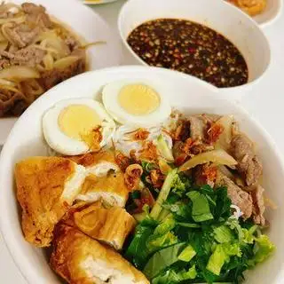 Bún tàu hũ - thịt luộc - trứng - 42.000 ₫ tại Cô Quỳnh - Bún Nước Tương & Cháo Trắng - Cách Mạng Tháng Tám