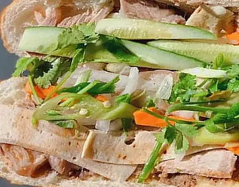 Hình ảnh Bánh mì pate chả mỡ