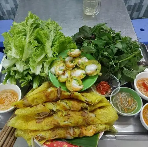 Bánh Xèo Miền Tây Cô Năm - Trần Hưng Đạo - Món truyền thống/Đặc sản gần bạn