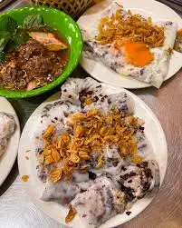 Hình ảnh 1 bánh cuốn chả + 1 bánh trứng