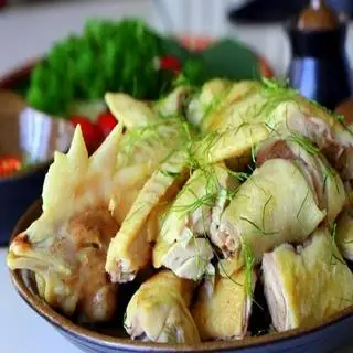 Hình ảnh Gà hấp lá chanh