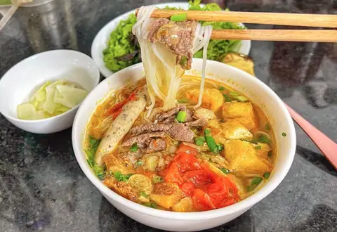 Hình ảnh Lẩu Cua Nghệ Sĩ - Trần Huy Liệu