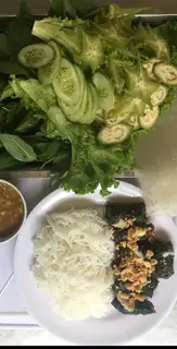 Bò lá lốt phần cuốn - 90.000 ₫ tại Bún Thịt Nướng Ngọc Lan - Nguyễn Thần Hiến