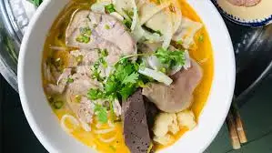 Bún bò gân - giò bó - chả - 55.000 ₫ tại Bún Bò Huế - Lê Bình