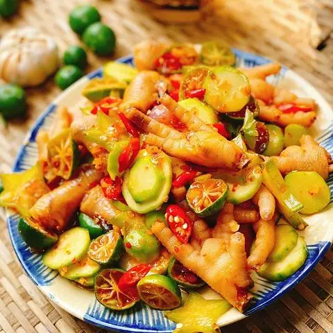 Hình ảnh Chân Gà SỐT THÁI - Bếp Nhà Thỏ - Ngọc Hà