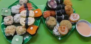 Sushi viên thập cẩm - 1 phần nhỏ - 30.000 ₫ tại Takoyaki Sushi Phương Nguyễn - Bông Sao