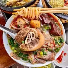 Bún bò giò gân - 95.000 ₫ tại Bún Bò Huế Chú Há - Võ Văn Tần