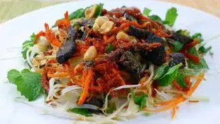 Gỏi khô bò - 25.000 ₫ tại Ăn Vặt Trang - Cá Viên Chiên & Bánh Tráng Trộn - Nguyễn Hữu Tiến
