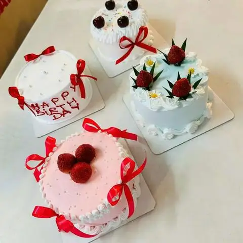 Hình ảnh Tiệm Bánh Táo Đỏ - Nguyễn Duy Trinh