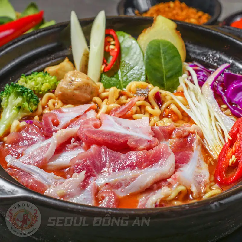 Mì kim chi sườn sụn - 75.000 ₫ tại Mì Cay Seoul - Âu Cơ 