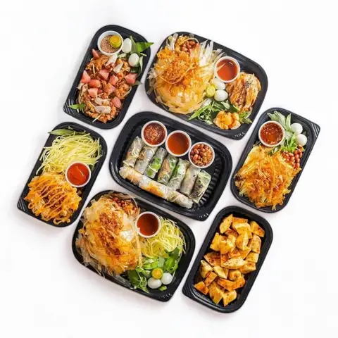 Cô Huệ - Bánh Tráng Nướng Cuộn Trộn - Nguyễn Phúc Nguyên - Ăn vặt gần bạn