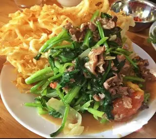 Hình ảnh Phở Chiên Trứng