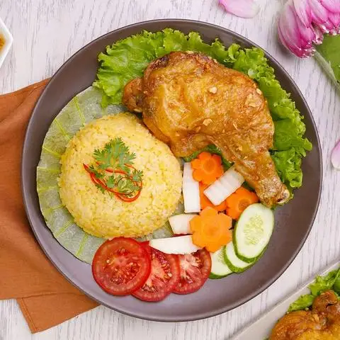 Quán Miền Tây - Cơm Gà Xối Mỡ, Cơm Gà Mắm Tỏi & Cơm Xào Bò - Lê Văn Lương - Cơm/Cơm tấm gần bạn