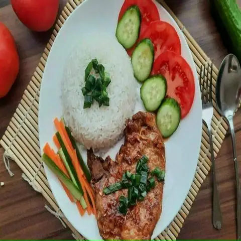 Cơm Tấm & Bún Thịt Nướng Xíu Mỹ - Nguyễn Sơn - Cơm/Cơm tấm gần bạn