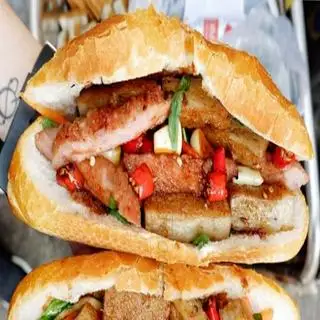 Bánh mì chả cá (Fish bread) - 30.000 ₫ tại Quán Cơm 53 - Cơm Sườn Bì Chả & Bánh Mì - Bùi Viện