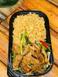 Cơm lòng gà xào - 40.000 ₫ tại Cơm Gà Xối Mỡ 30k - Đồng Đen