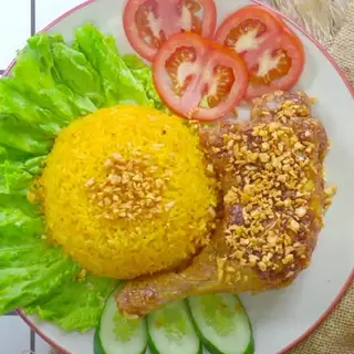 Cơm gà chiên nước mắm - 43.000 ₫ tại Hủ Tiếu & Bò Kho - Nguyễn Duy