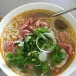 Bún bò tái - 50.000 ₫ tại Thanh An - Bún Bò Huế Chính Gốc - Lê Văn Lương