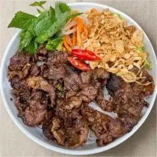 Hình ảnh Bún trộn thịt nướng