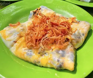 Hình ảnh Bánh cuốn trứng chín