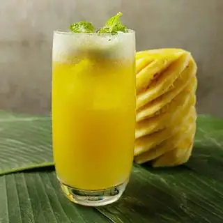 Nước ép thơm - 33.000 ₫ tại Tacos Hến Win.D - Nguyễn Hữu Thọ